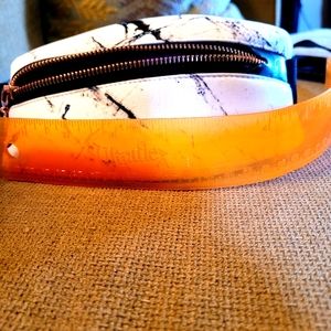 🥂🌟White/black paint splatter fanny pack